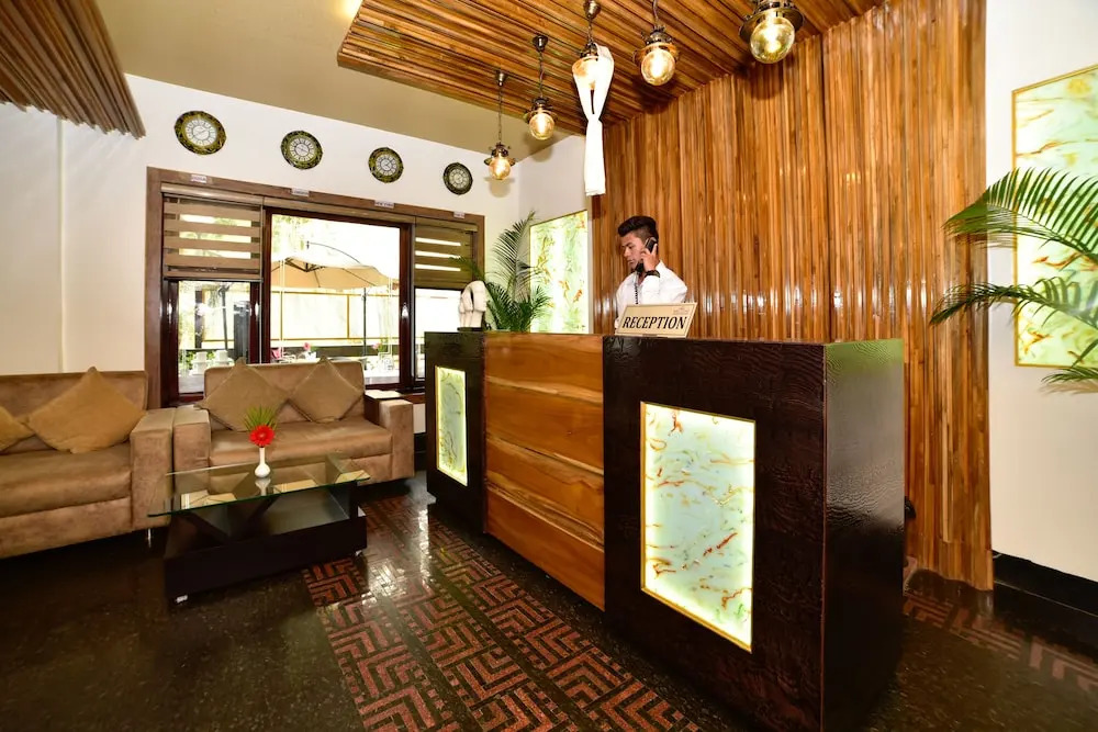 Hotel Tarcon