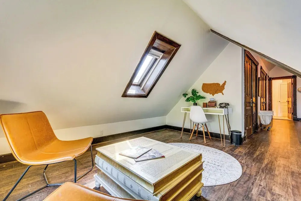 Walk to Main St: Eclectic Gem in Little Rock