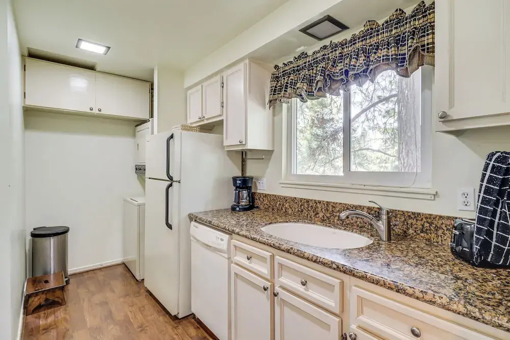 1 Mi to Beach Cozy Incline Village Condo
