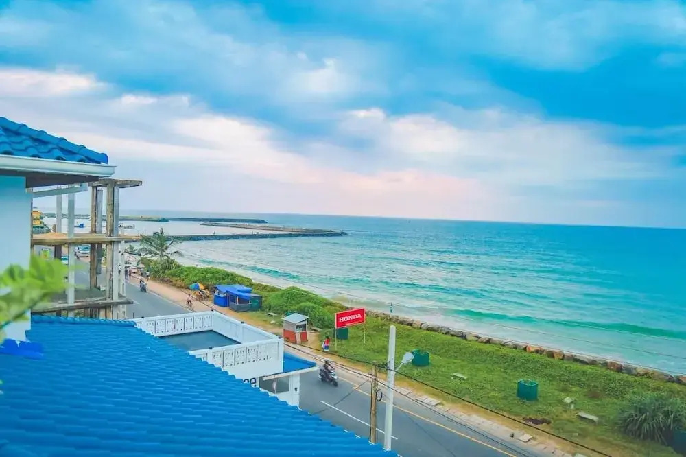 Hikka Ocean View by CM Holiday