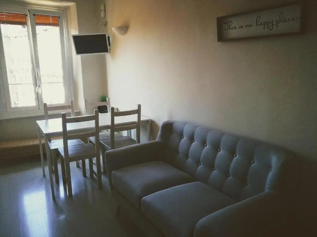 Q21apartment -The Silent Charm