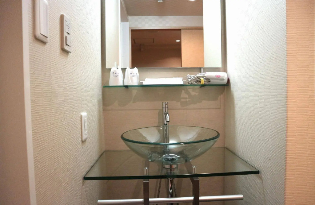 Uehonmachi Plaza Hotel - Adult Only