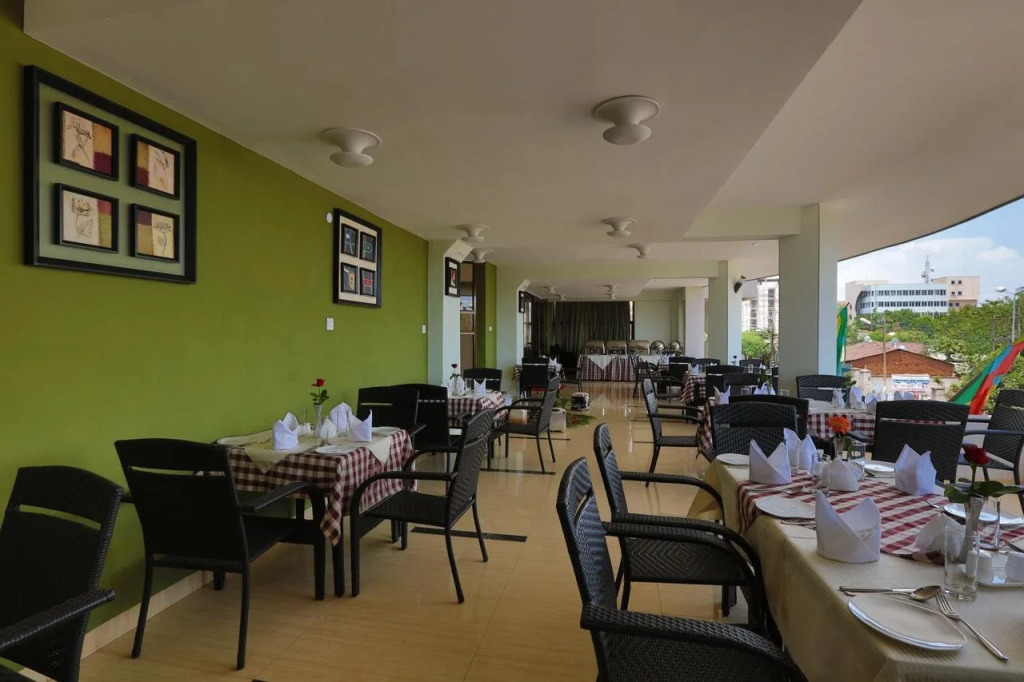 Rahnile Hotel