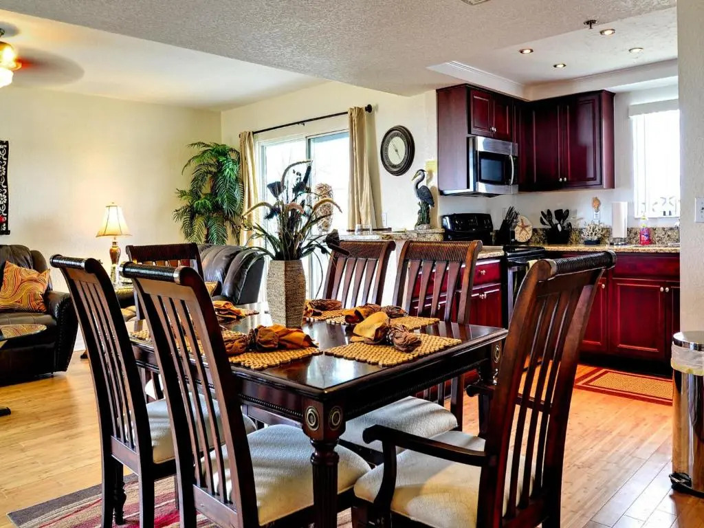 West Coast Vista 3E Bay View Condo 442