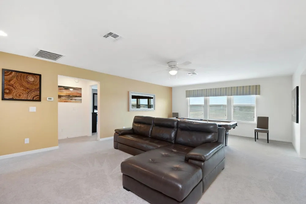 1287YC - West Haven Gated Community