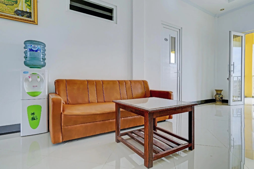 OYO 90504 Rizky Homestay Syariah Palutungan Kuningan