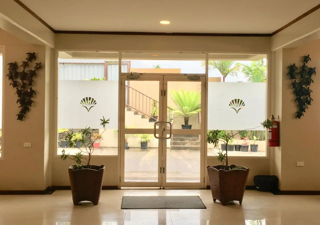 Victoria Palms Hotel