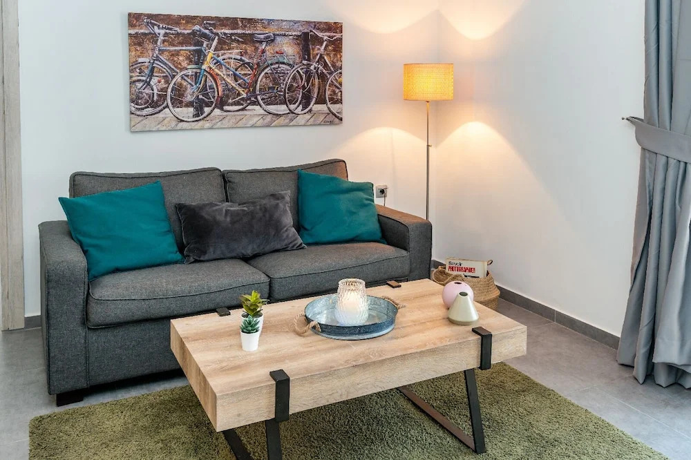 Jonathan City Apartment