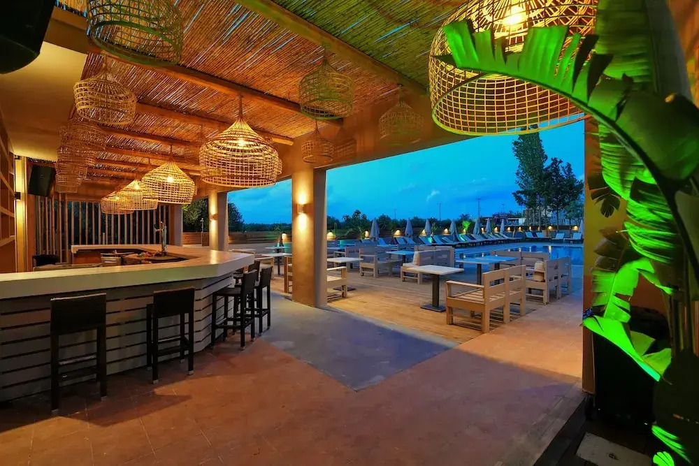 PEARL Hotel