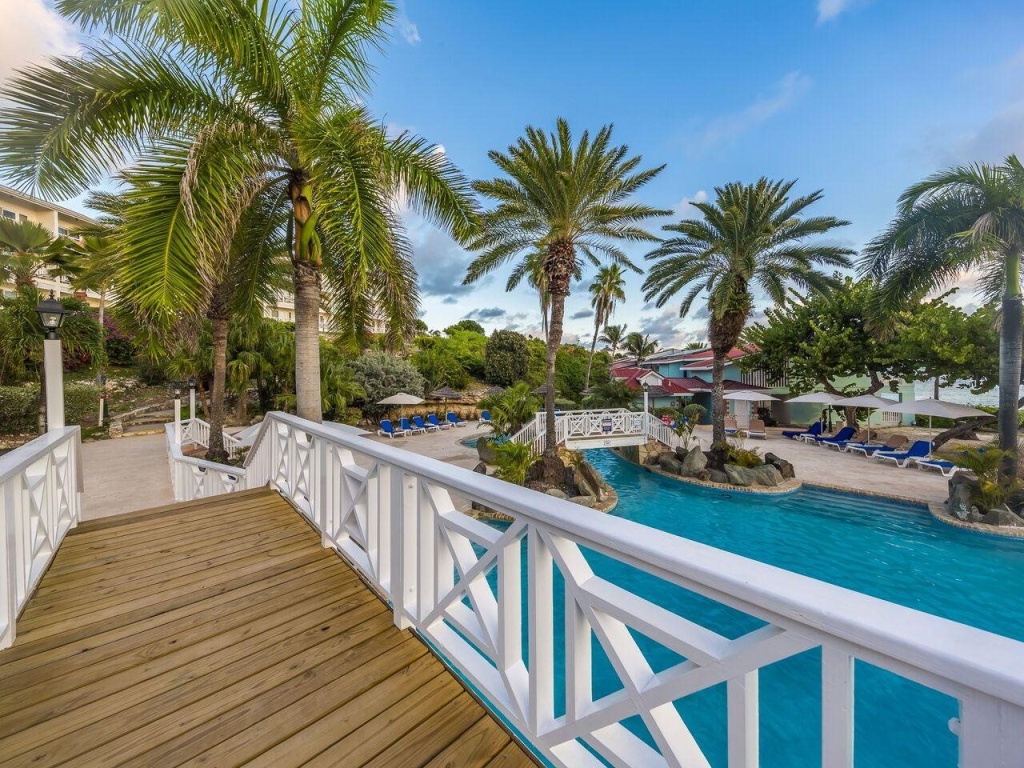 Pineapple Beach Club
