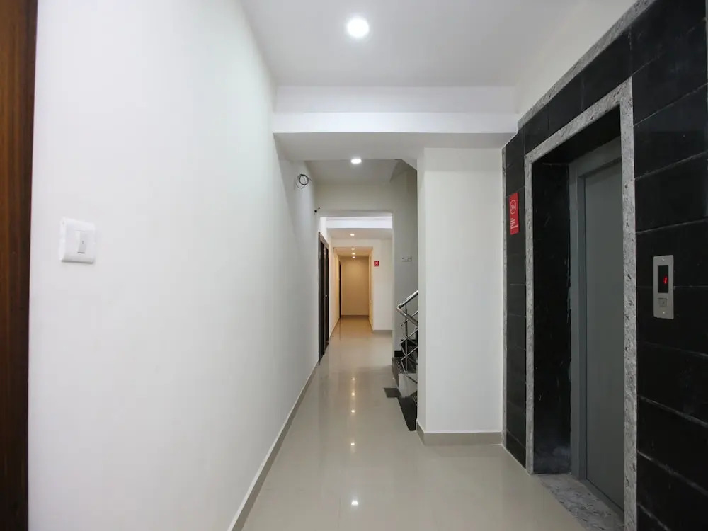 Capital O 14043 Hotel Star Holiday