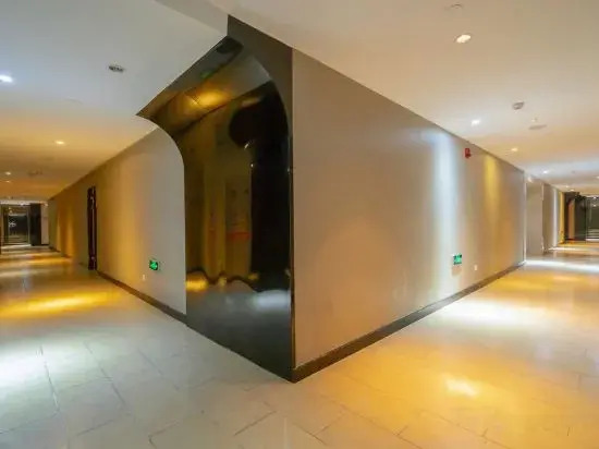 Haikou Sutu Apartment (Shimao Center Wanxiangcheng Branch)