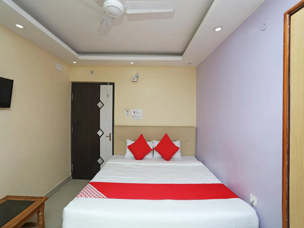 OYO 4101 Hotel D P International