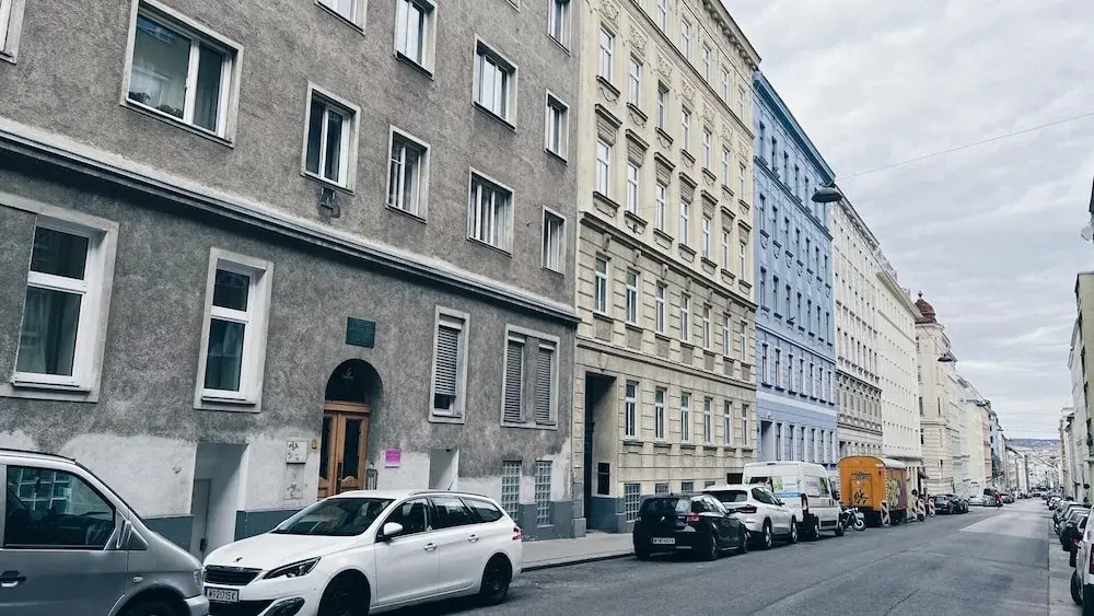 Space One Vienna - Sleeps 8 - Affordable & Central