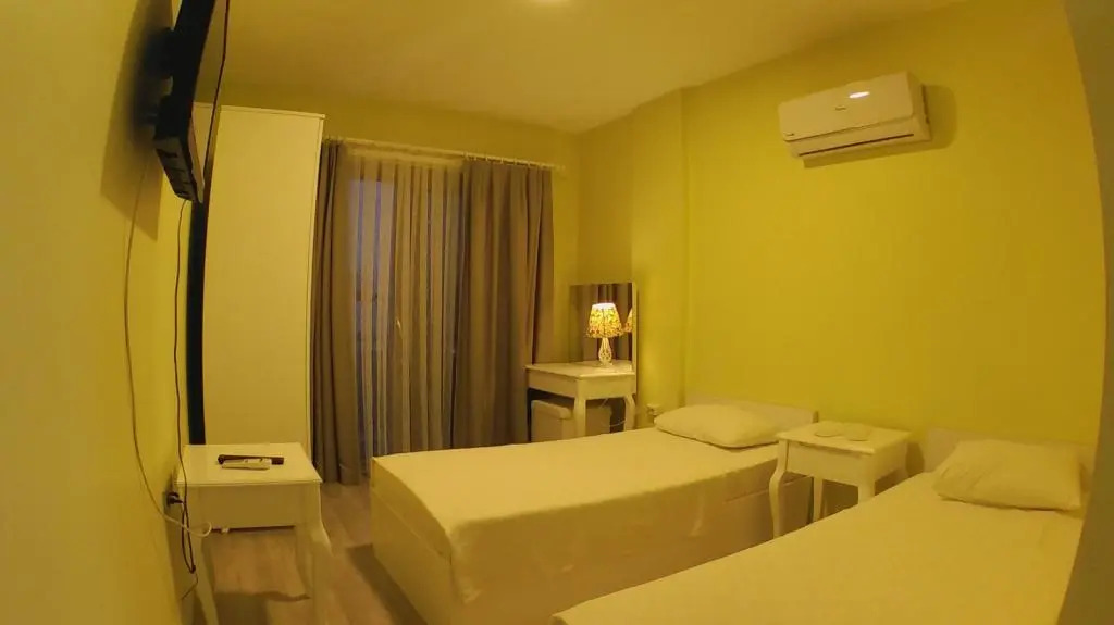 Lals Otel