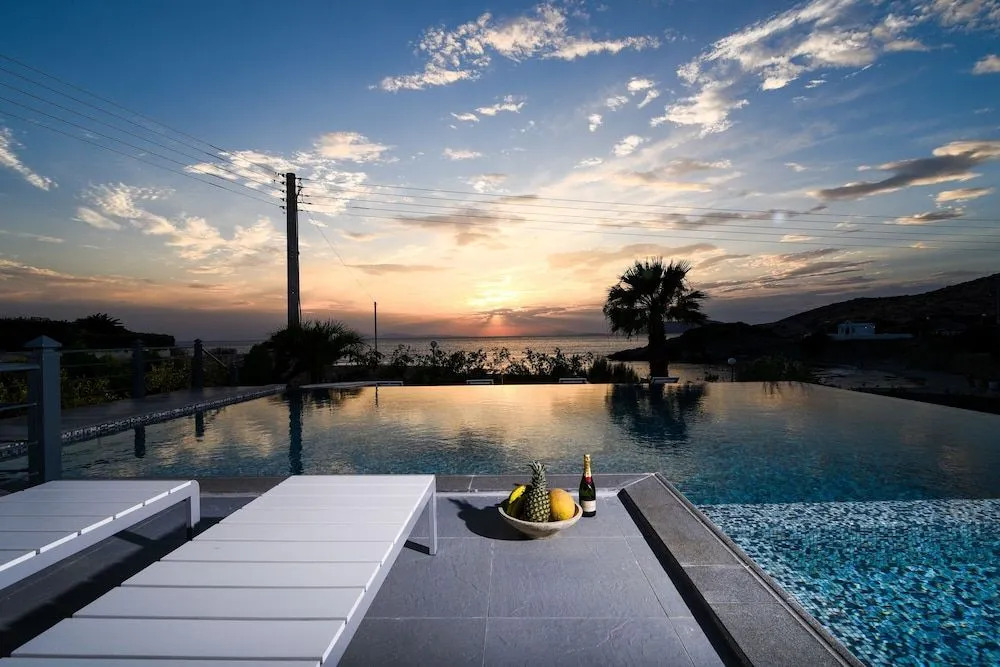 Luxury Beachfront Villa Selenia Platinum in Sounio