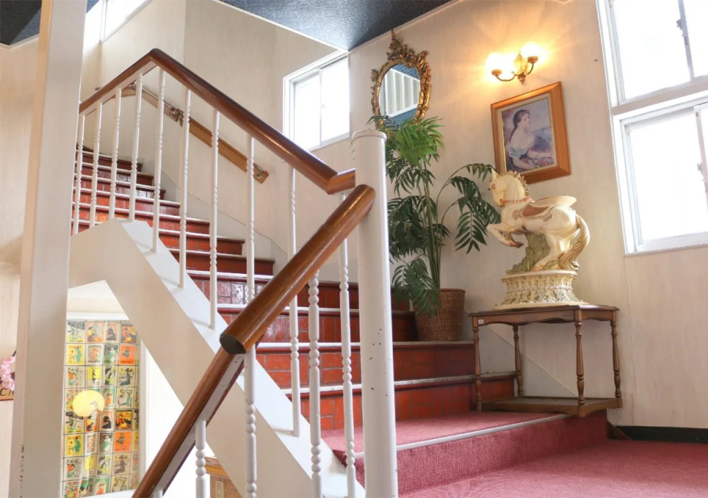 Kagura White Horse Inn
