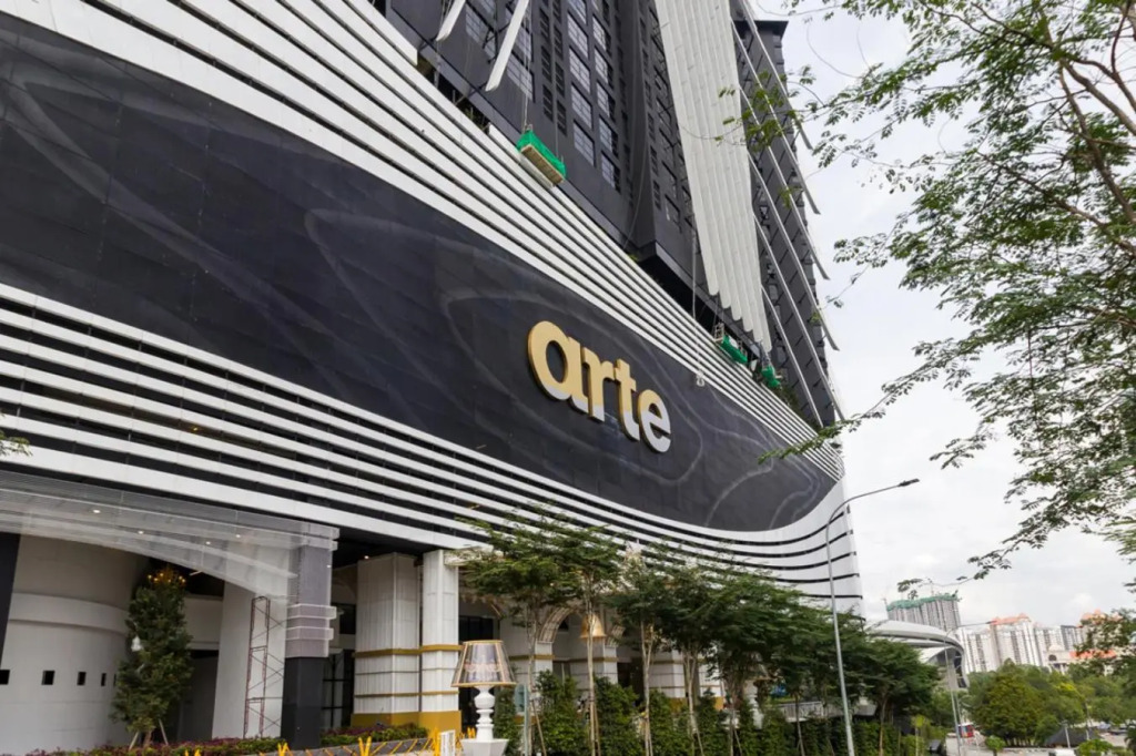 Modern Suites IArte@Mont Kiara I2B1.5B I3 PAX