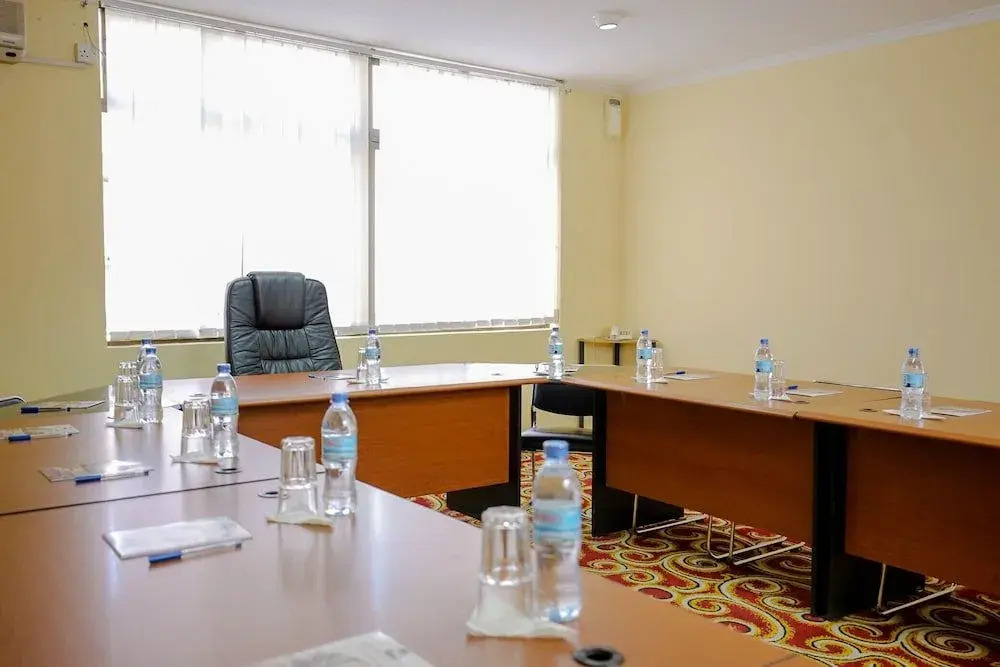 New Safari Hotel