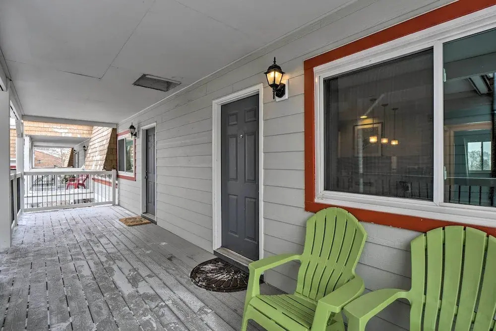 Walk to Lifts: Main Street Breck Condo w/ Mtn View