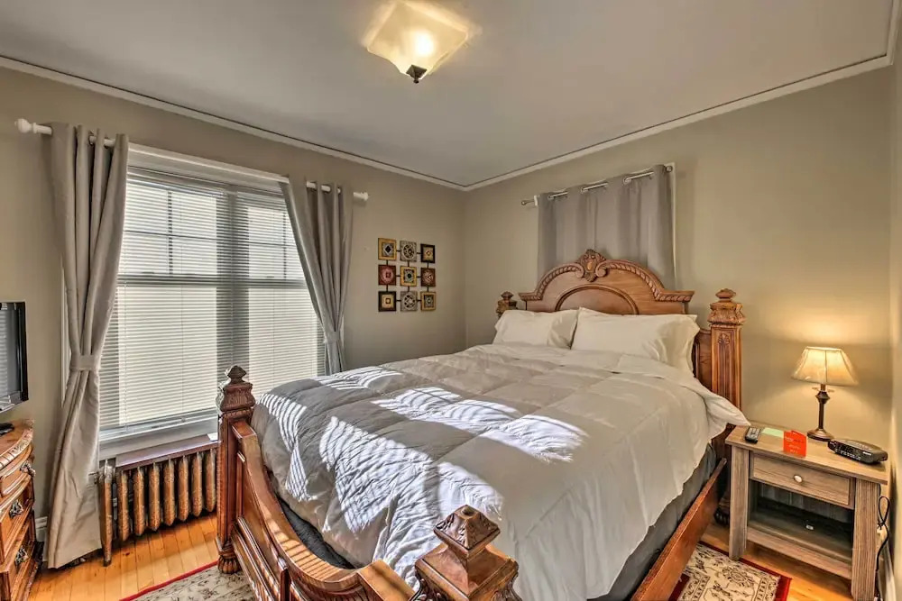 Pet-friendly Sheboygan Home, 1 Mi to Lake Michigan