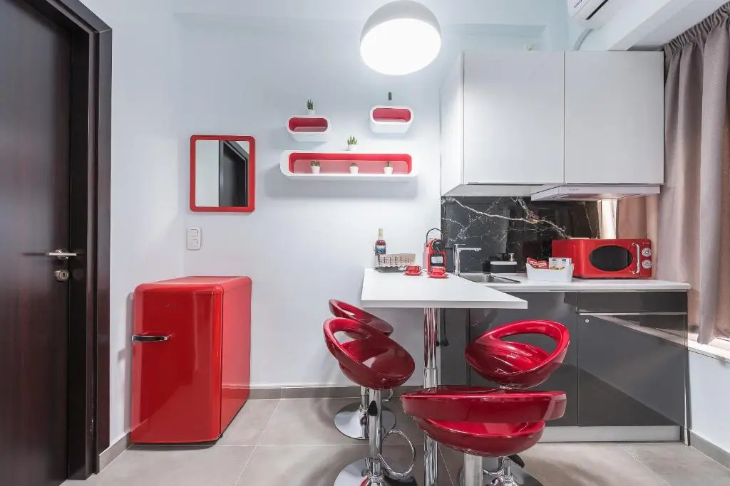 Iguana Gold Luxury Suites 1min from Ermou str