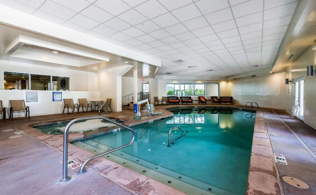 Clarion Hotel & Conference Center Colorado Springs
