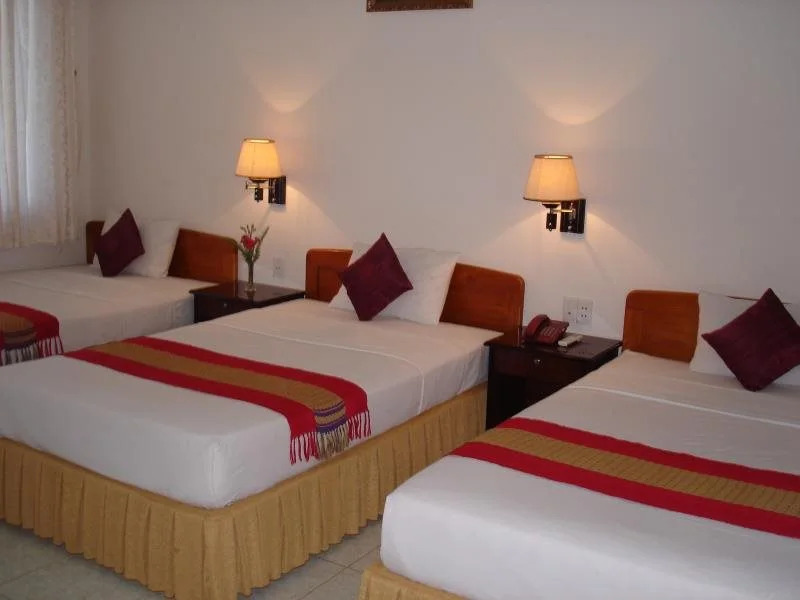 Dong Nam Hotel