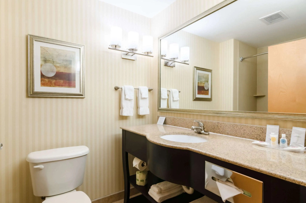 Comfort Suites Salina South