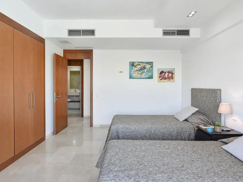 Villa With Private Pool in the Golf Resort