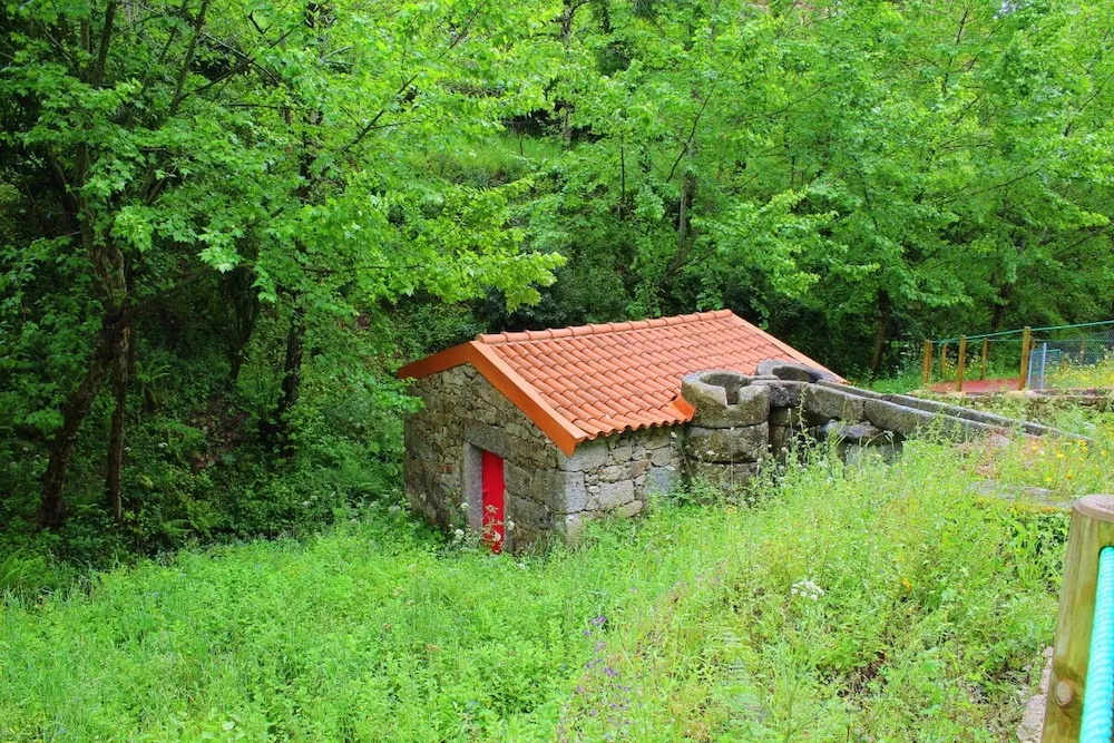 Rural style house located at the center of Caldelas village