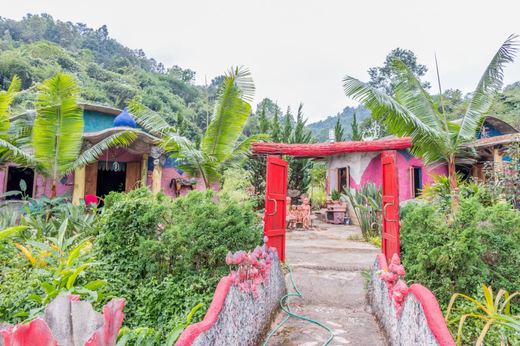 Jakawan Baan Din Resort