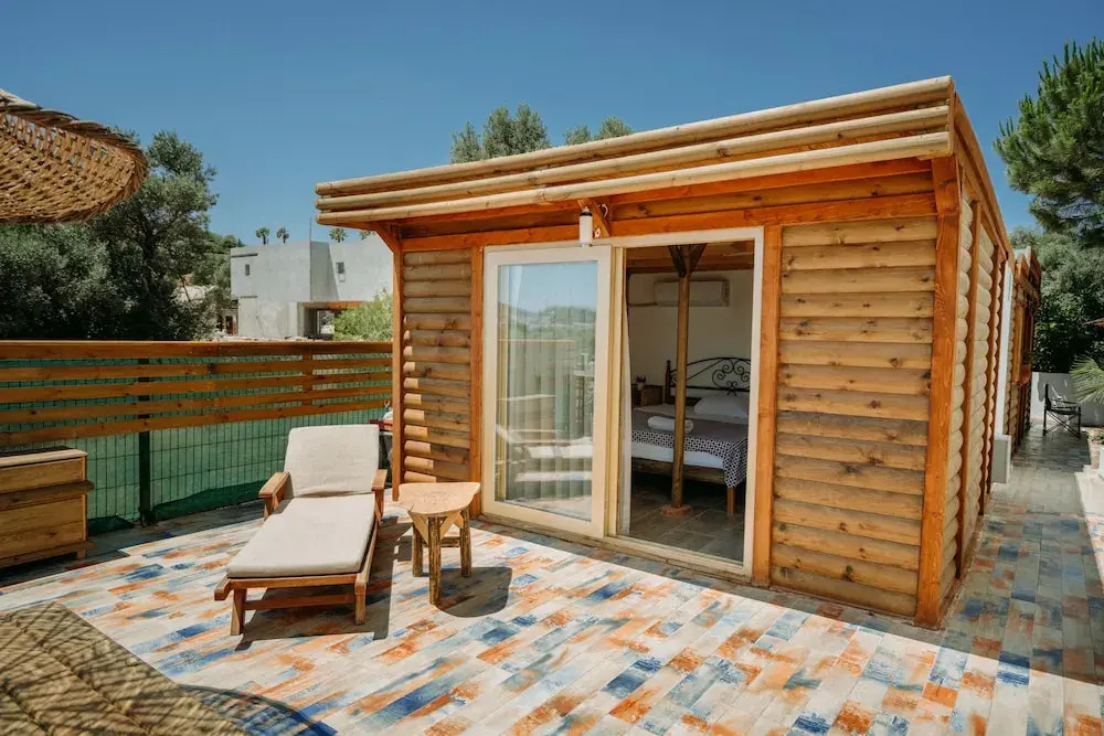 Laradi Otel