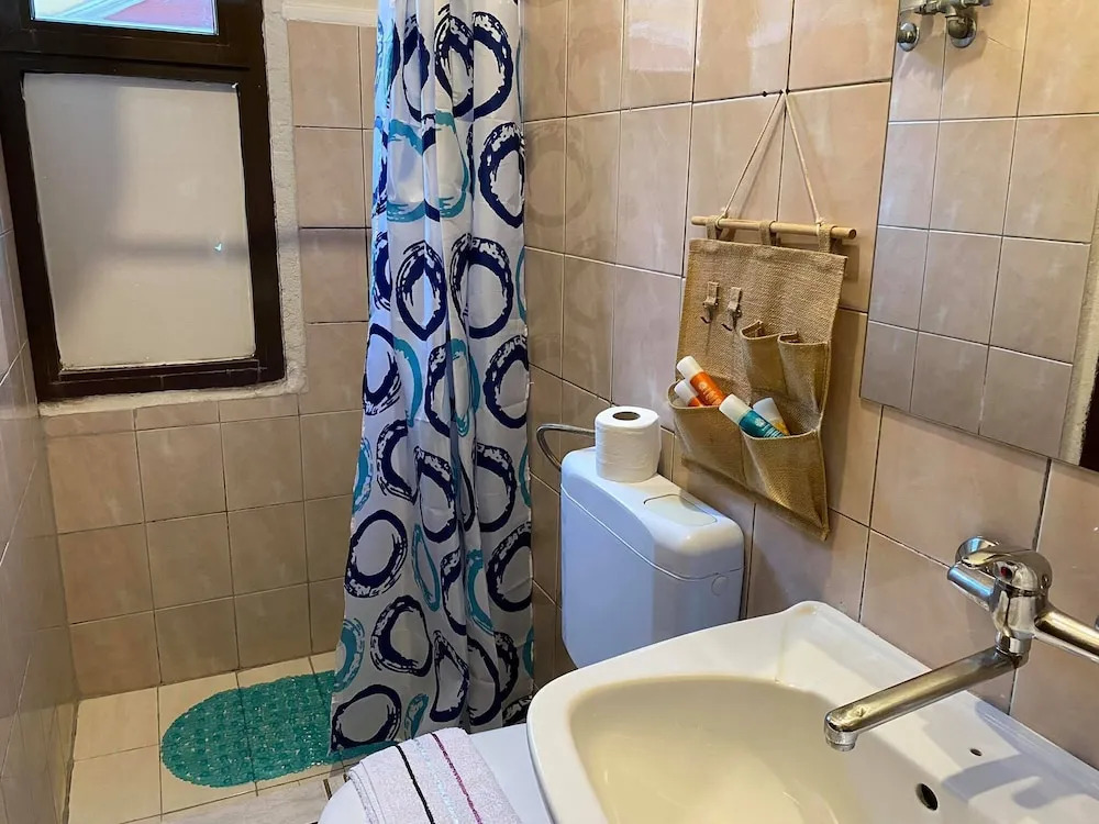 Lovely 2-bed House in Kavala