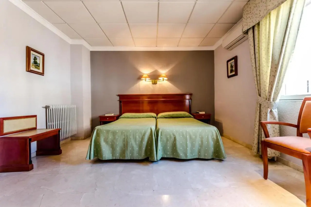 Hotel Sacromonte