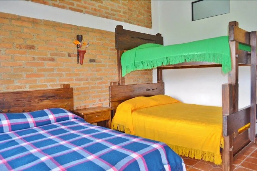 Mamatina Hotel