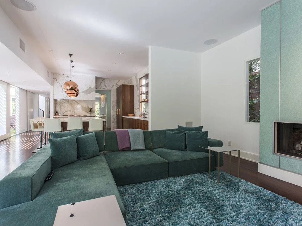 Villa Aileen - Contemporary Family Home