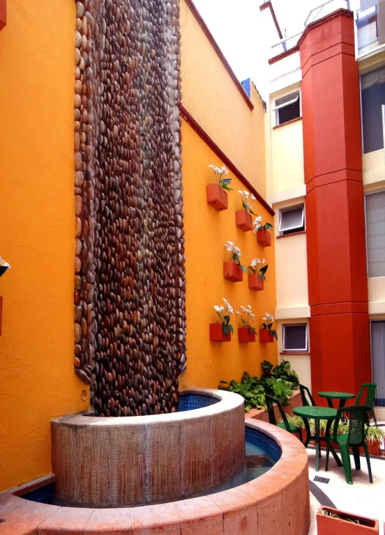 Oliva Plaza Hotel