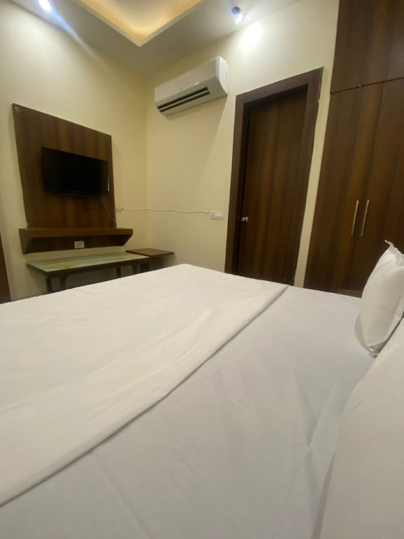 Hotel Air Admire - IGI Airport Delhi