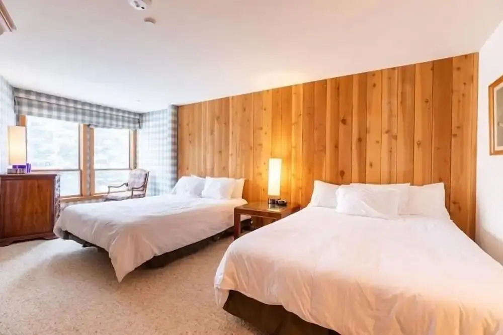 Northwoods Condo Private Ski-In Ski-Out Access to Vail Mountain by RedAwning