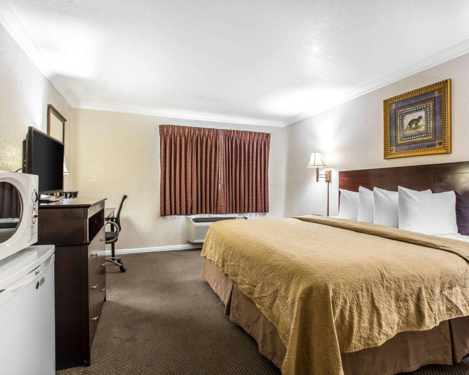 Quality Inn & Suites Thousand Oaks