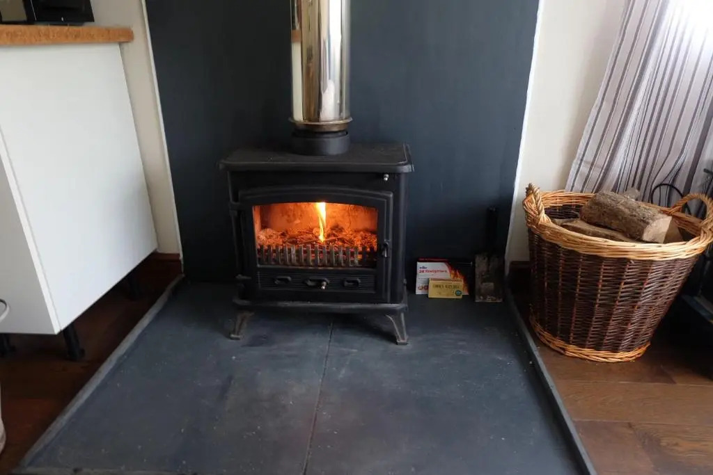 1 Bed Cabin - Sleeps 2 - 15 Mins From Lyme Regis