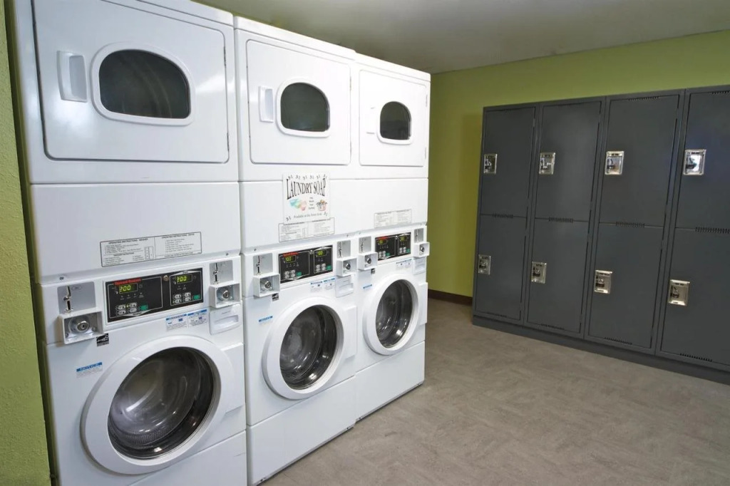 American Hotel Hostel