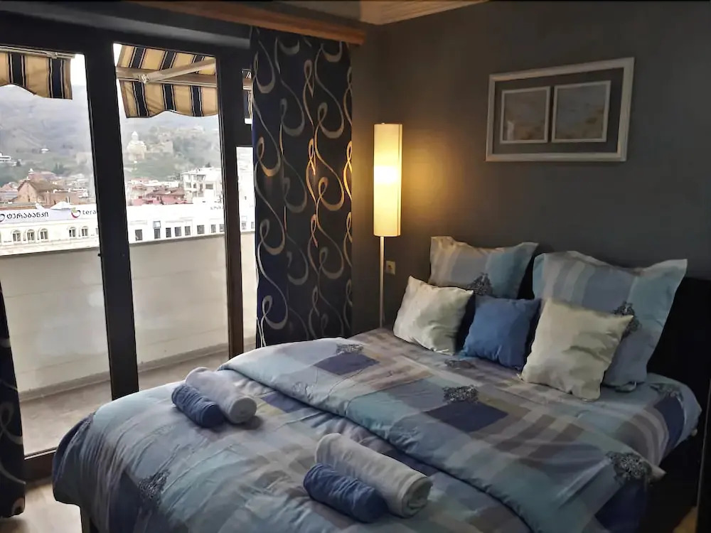 Avlabari City View Apartment