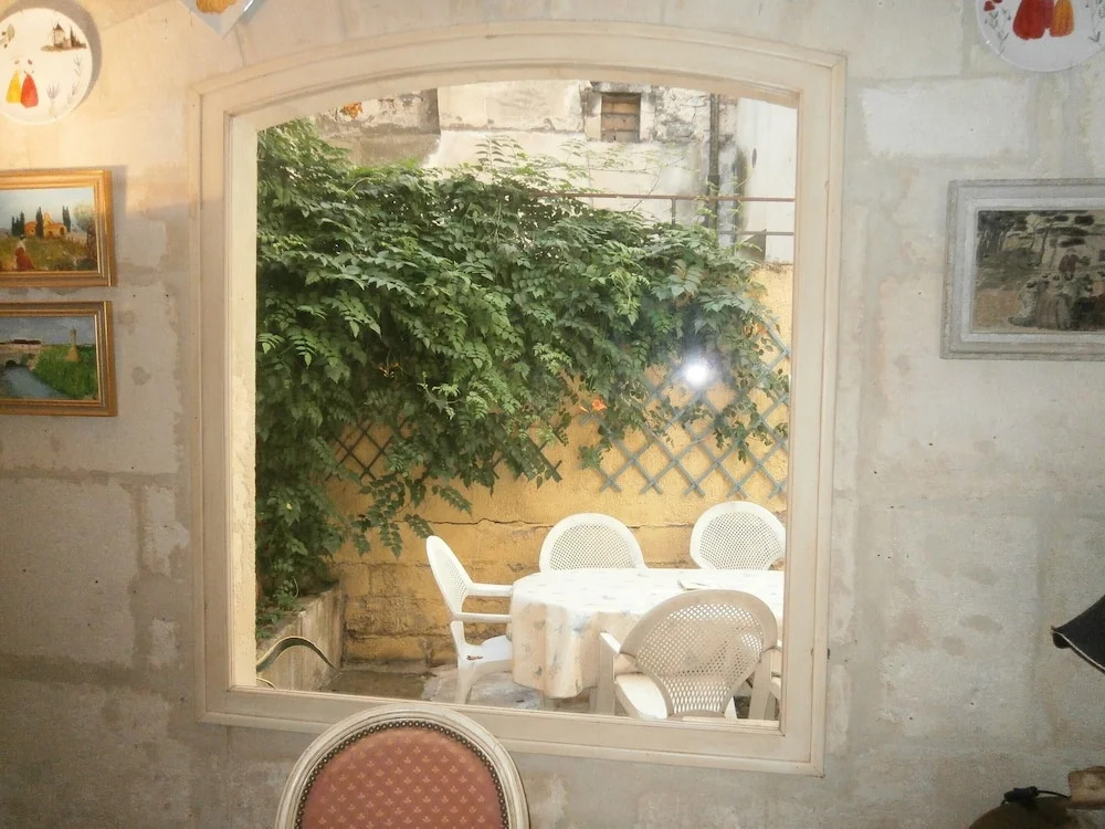 House With 4 Bedrooms in Tarascon, With Wonderful Mountain View and Enclosed Garden