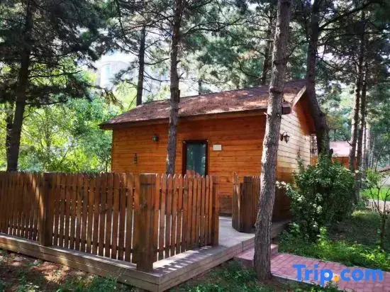Sanhe Yijingyuan Homestay