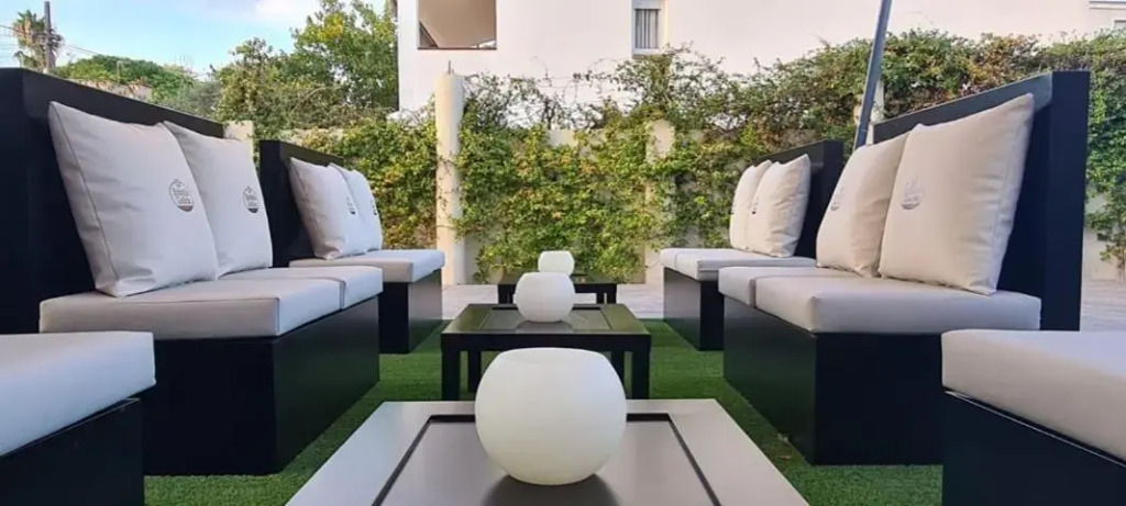 6 Bis HOTEL