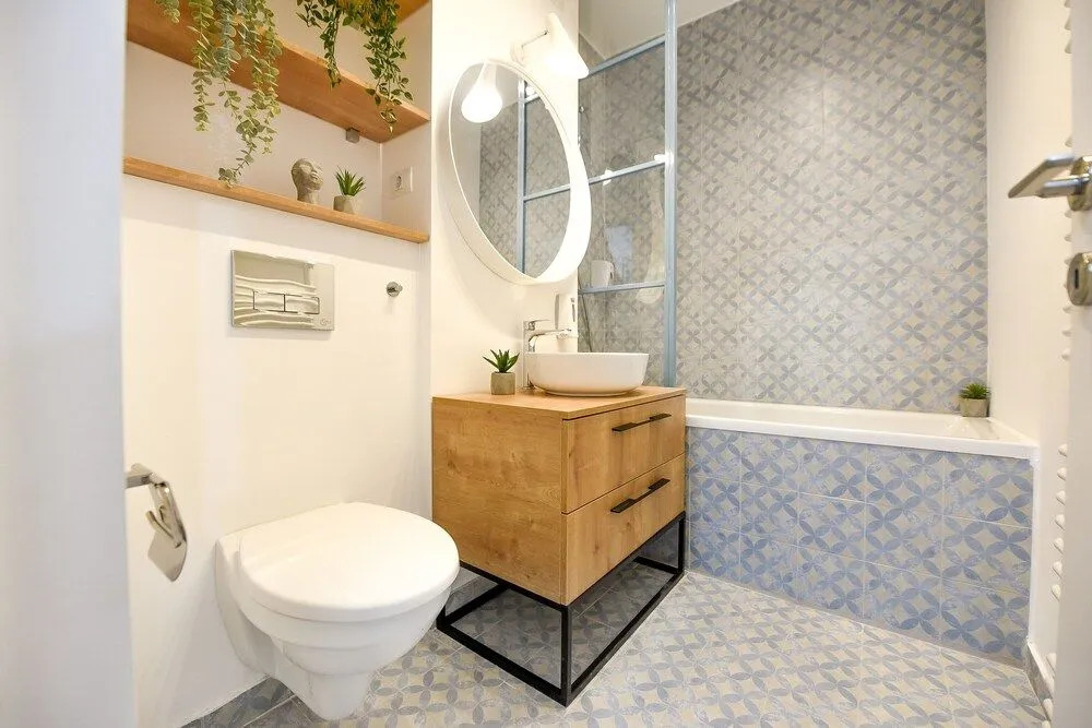 THE BIRD'S STORY. Plaza Residence Studio