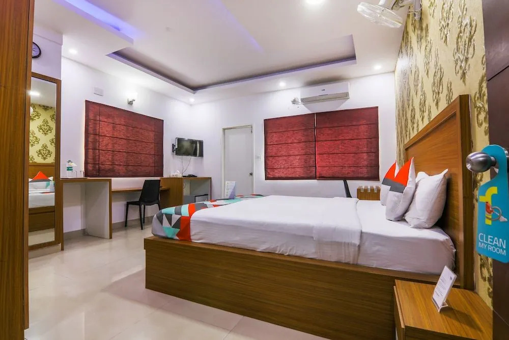 Fabhotel Avenue Inn