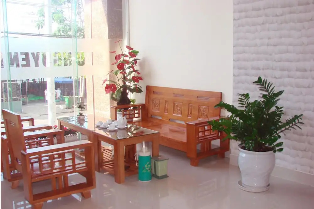 Huu Nguyen Hotel